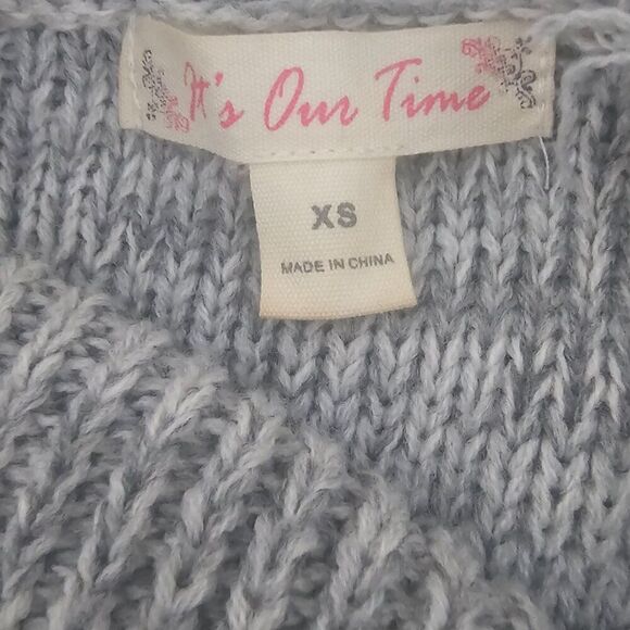 It's Our Time Gray Ribbed Turtleneck Sweater – Size XS – Soft Knit - Picture 6 of 7